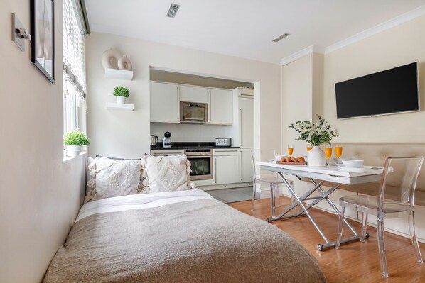 City-Apartment, 1 Schlafzimmer, Nichtraucher | Wohnbereich