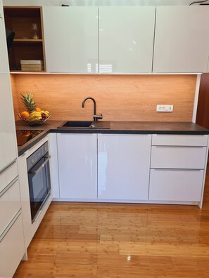 Appartement, 1 chambre, accessible aux personnes à mobilité réduite, balcon | Intérieur