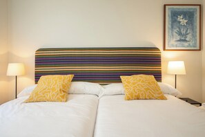 3 室のベッドルーム、アイロン / アイロン台、WiFi、ベッドシーツ