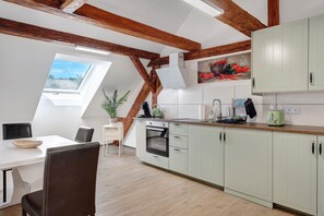 Fridge, microwave, oven, stovetop - Apartment 'Julia' with Wi-Fi (Sankt Märgen)