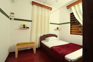 2 bedrooms, WiFi - 2BR in Stone Town – Near Ferry Terminal, Museums & Cultural Sights (Stone Town)