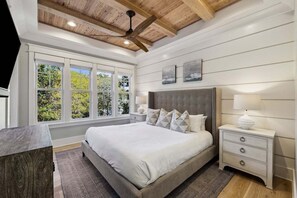 7 bedrooms, desk, iron/ironing board, free WiFi - 1 HOUSE OFF BEACH! Pool, LSV, Bikes, & Sleeps 20! GULF VIEWS (Santa Rosa Beach)