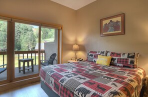 2 slaapkamers, een strijkplank/strijkijzer, gratis wifi, beddengoed