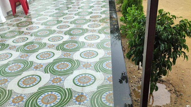 Imej tidak diklasifikasikan, 1 daripada 28, butang
