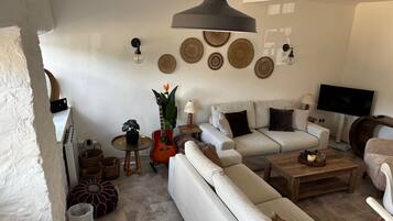 Cottage | Living area