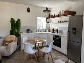 Casa de campo | Cozinha privada | Geladeira, torradeira, talheres/pratos/utensílios de cozinha