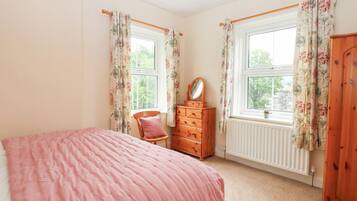 Individually decorated, individually furnished, free WiFi