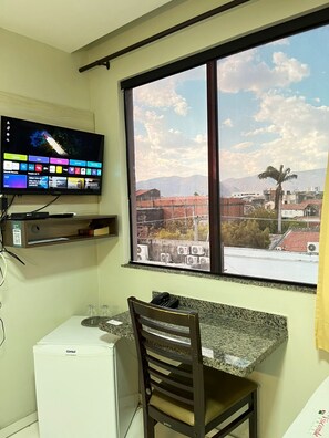 Deluxe Twin Room, City View | Free WiFi