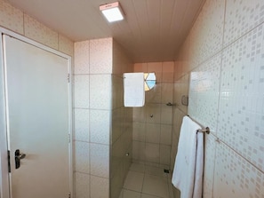 Minibar, desk, free WiFi, bed sheets - Hotel Visconde  (Sobral)