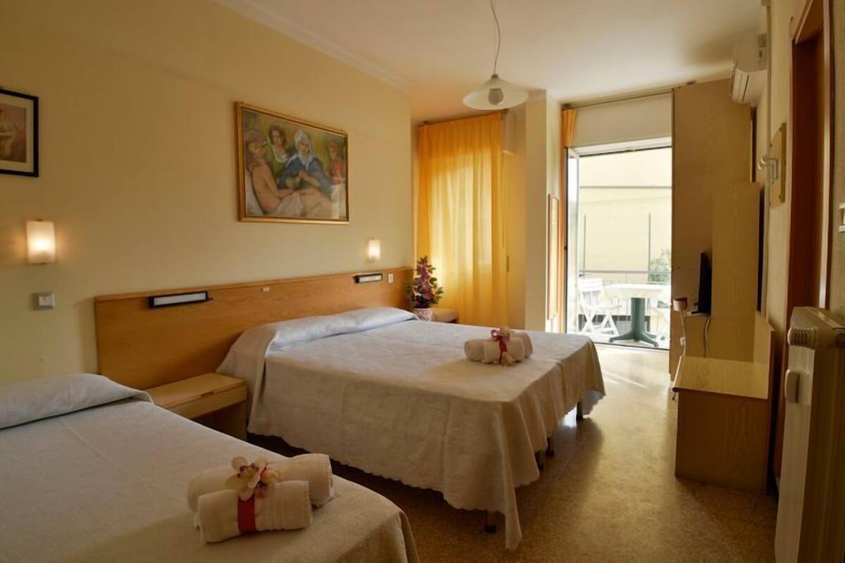 Quadruple Room | Egyptian cotton sheets, premium bedding, in-room safe, WiFi (free)