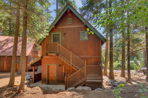 Woodland Hideaway: Studio, 1  BA Apartment in Tahoe City, Sleeps 4