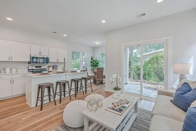 3-bedroom house in charming Hanahan. New Construction very close to Park Circle