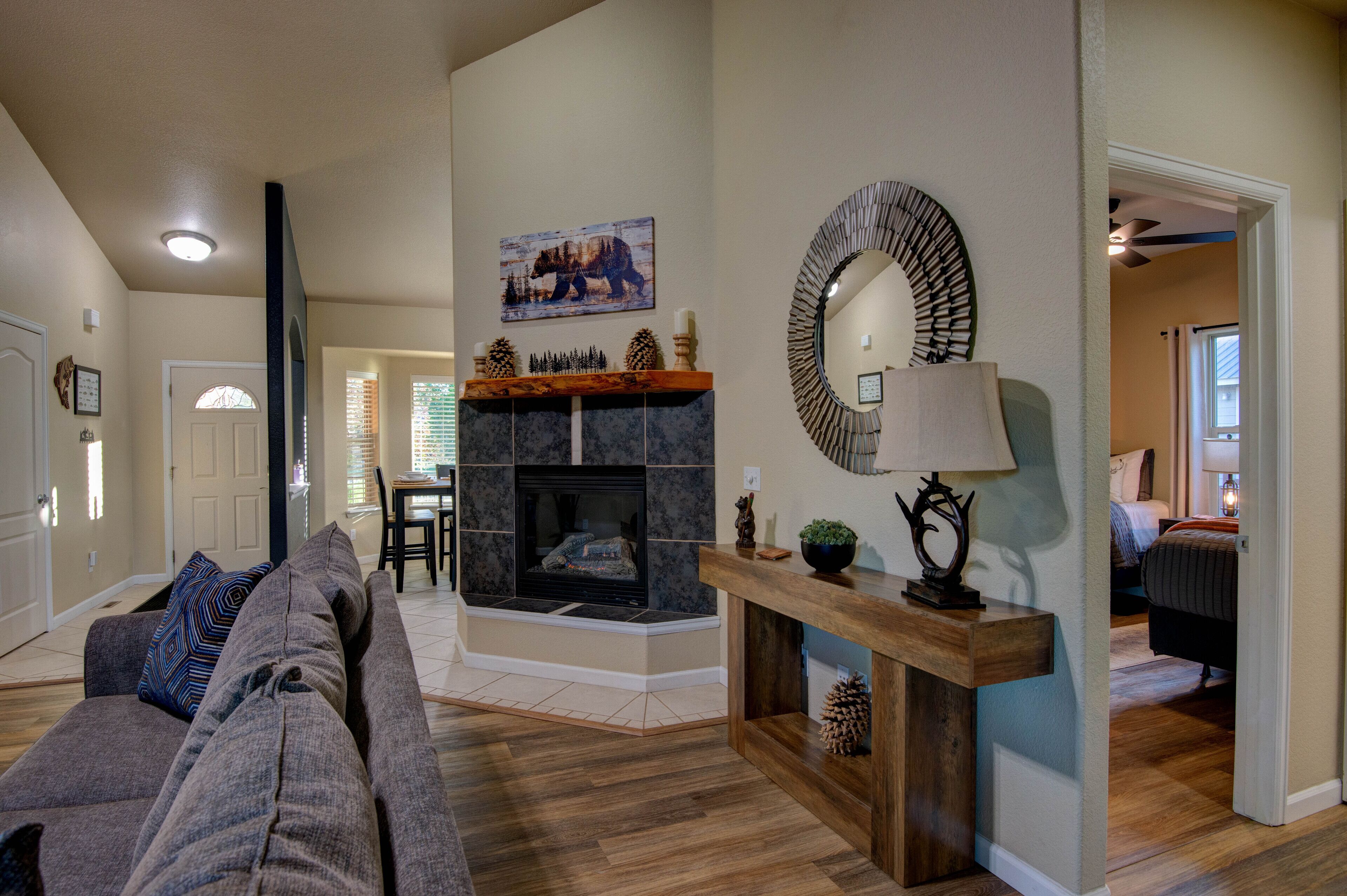 Smart-tv och eldstad