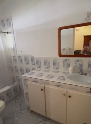 Towels, toilet paper