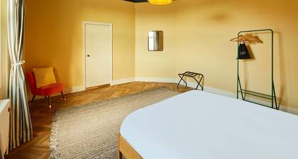 Host Stay 18 The Zetland