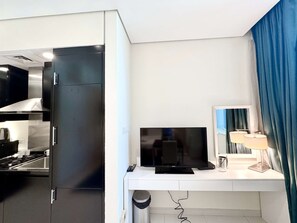 Studio, Accessible - CCA The Cosmopolitan Escape (Dubai)