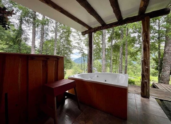 Indoor spa tub - Domo Huepil (Pucon)