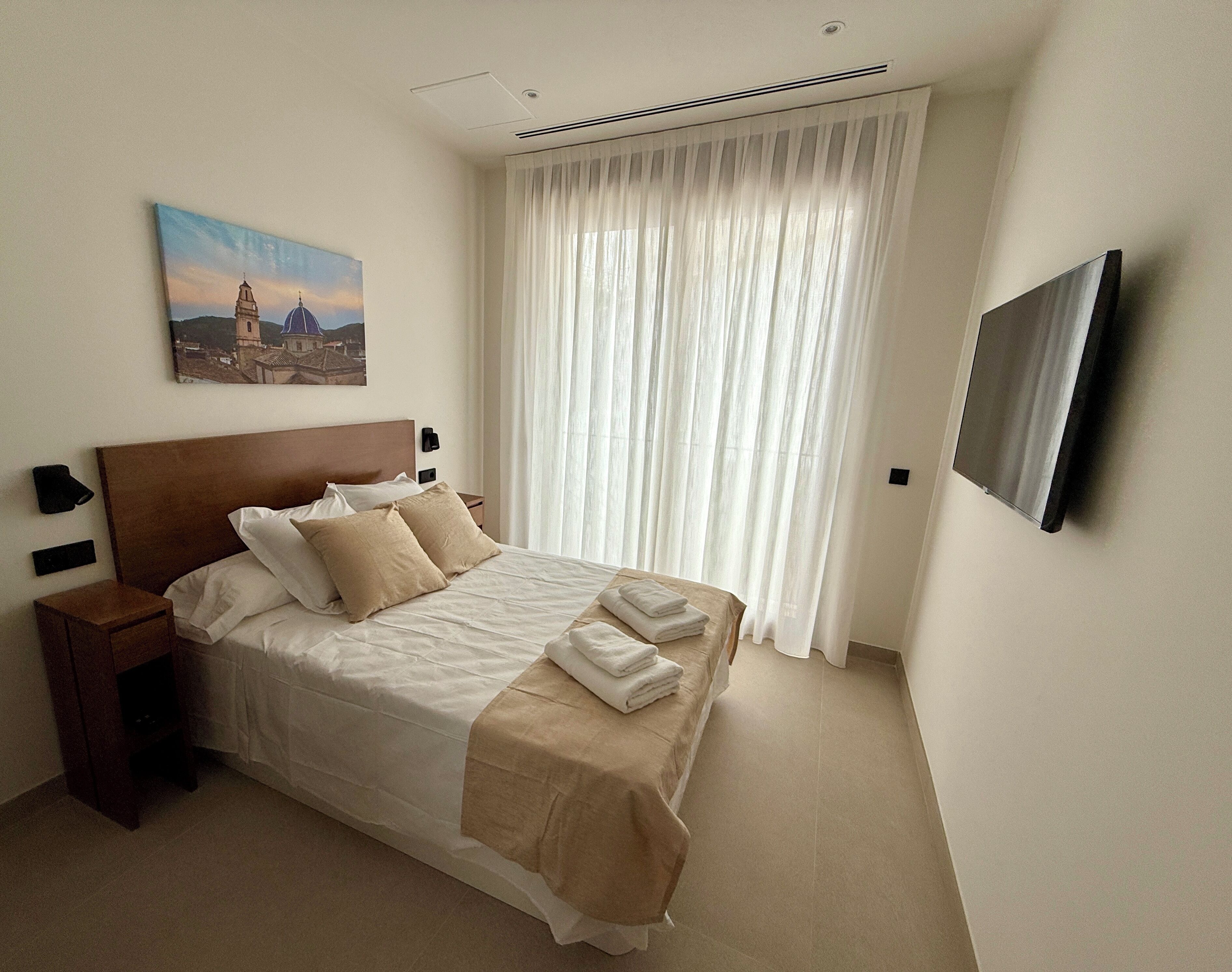 6 dormitorios, tabla de planchar con plancha, wifi y ropa de cama