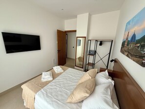 6 chambres, fer et planche à repasser, Wi-Fi, draps fournis