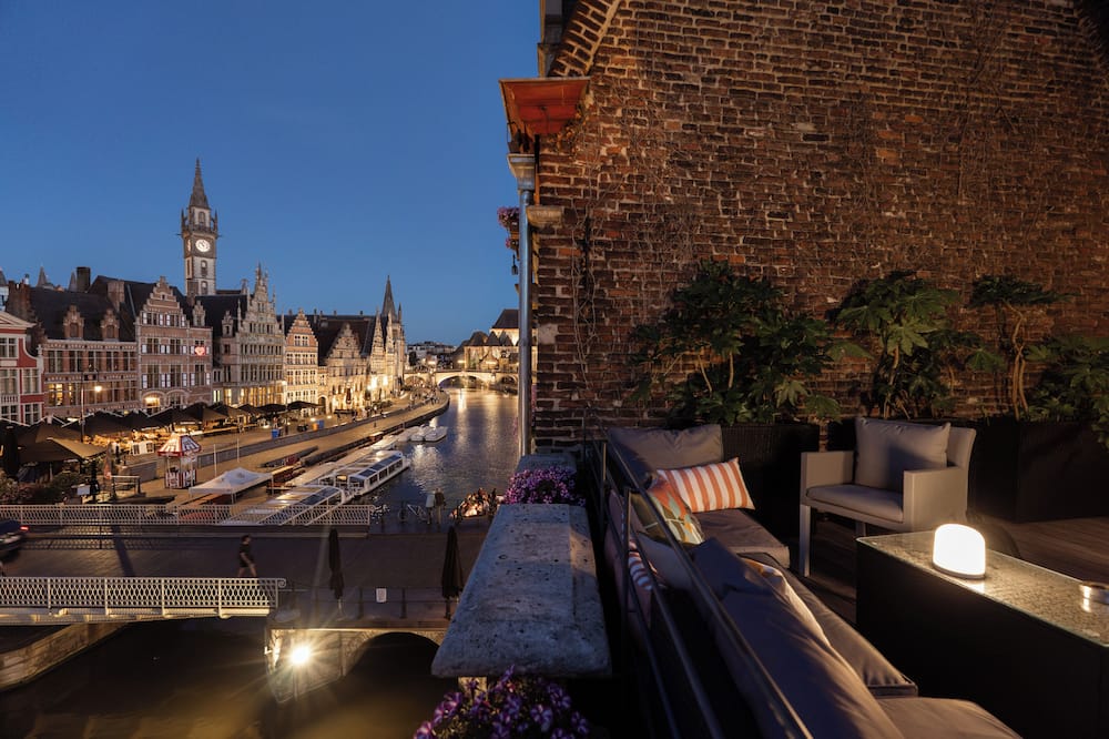 Rooms With A View