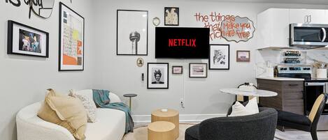 Televisio, työhuone