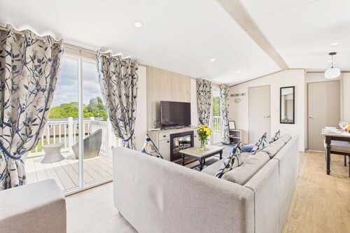 Host & Stay | Rosie's Retreat