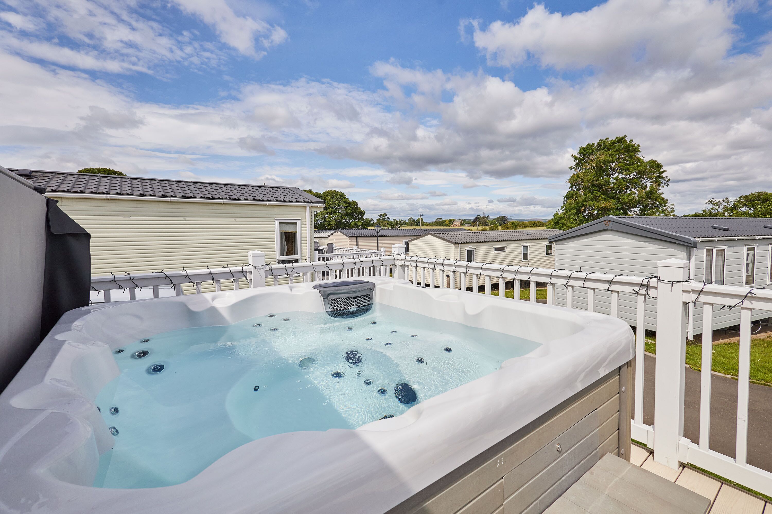 Bain à remous extérieur