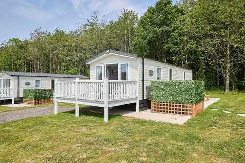 Host & Stay | Stork Lodge