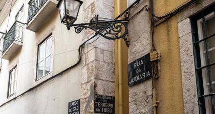 Alfama Studio Cave - Medieval Quarter Experience