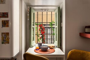 Studio, 1 chambre, fumeurs, vue ville | Intérieur