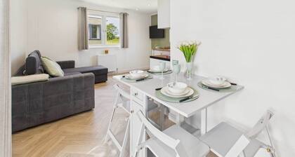 Host & Stay | Pod 1 @ Kingsmoor Retreat