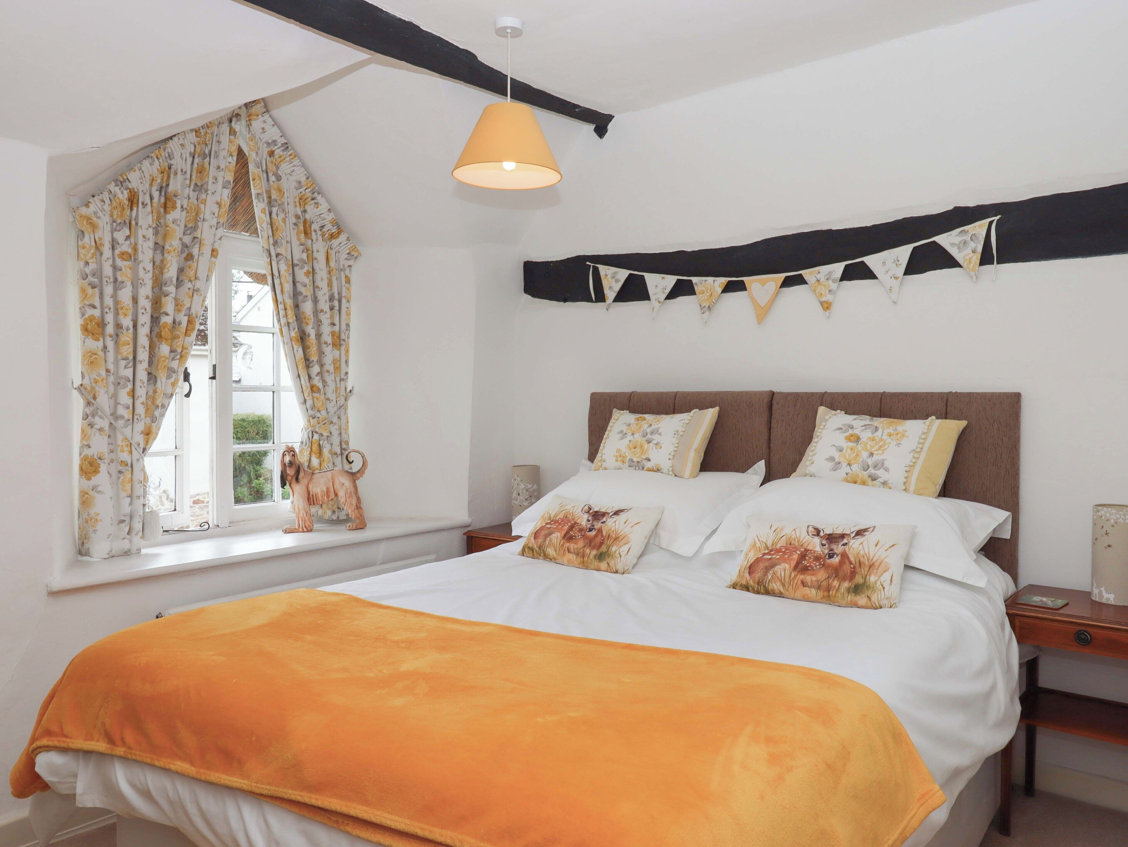 2 bedrooms, individually decorated, individually furnished, free WiFi