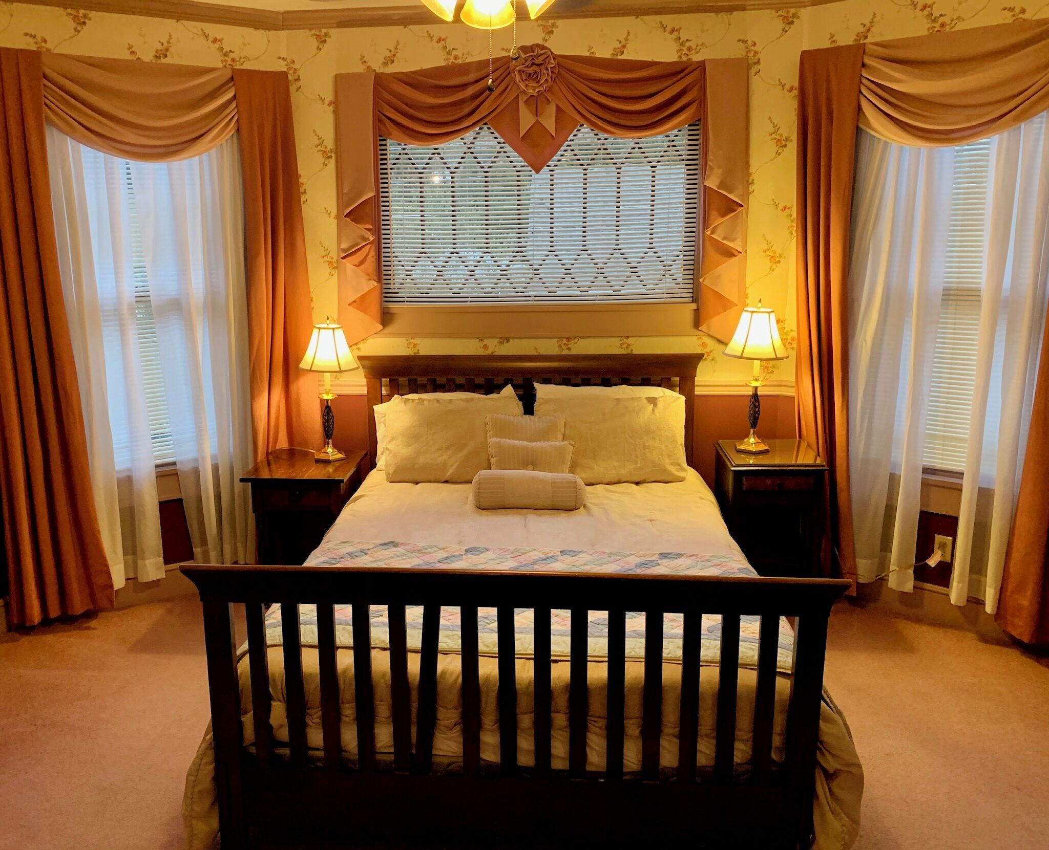 The Mary Lu Room | Free WiFi