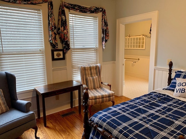 Standard Room, 2 Single Beds (The Bowman Room)