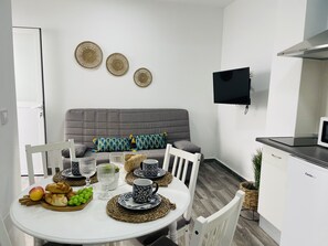 House | 1 bedroom