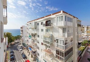 2 عدّة غرف نوم