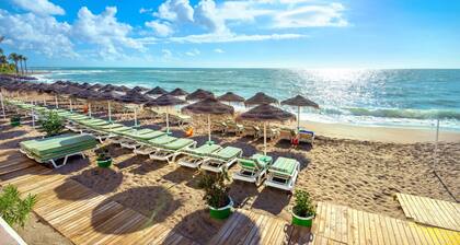 Villa La Coscoja by At Home Costa del Sol