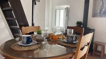 House | 2 bilik tidur