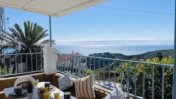 House, Smoking | 3 bedrooms