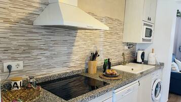 Nhà, hút thuốc | 3 phòng ngủ