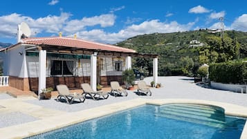 Villa, Smoking | 4 bedrooms