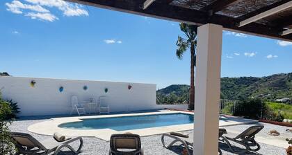 Cortijo Mira con Piscina Privada by At Home Costa