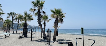 Apartamento Sol y Mar la Herradura by At Home Cost