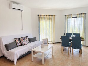 House, Smoking | 4 bilik tidur 