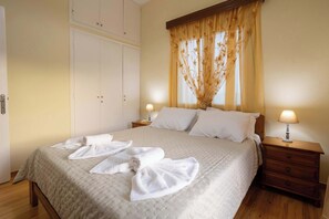 2 bedrooms, WiFi, bed sheets