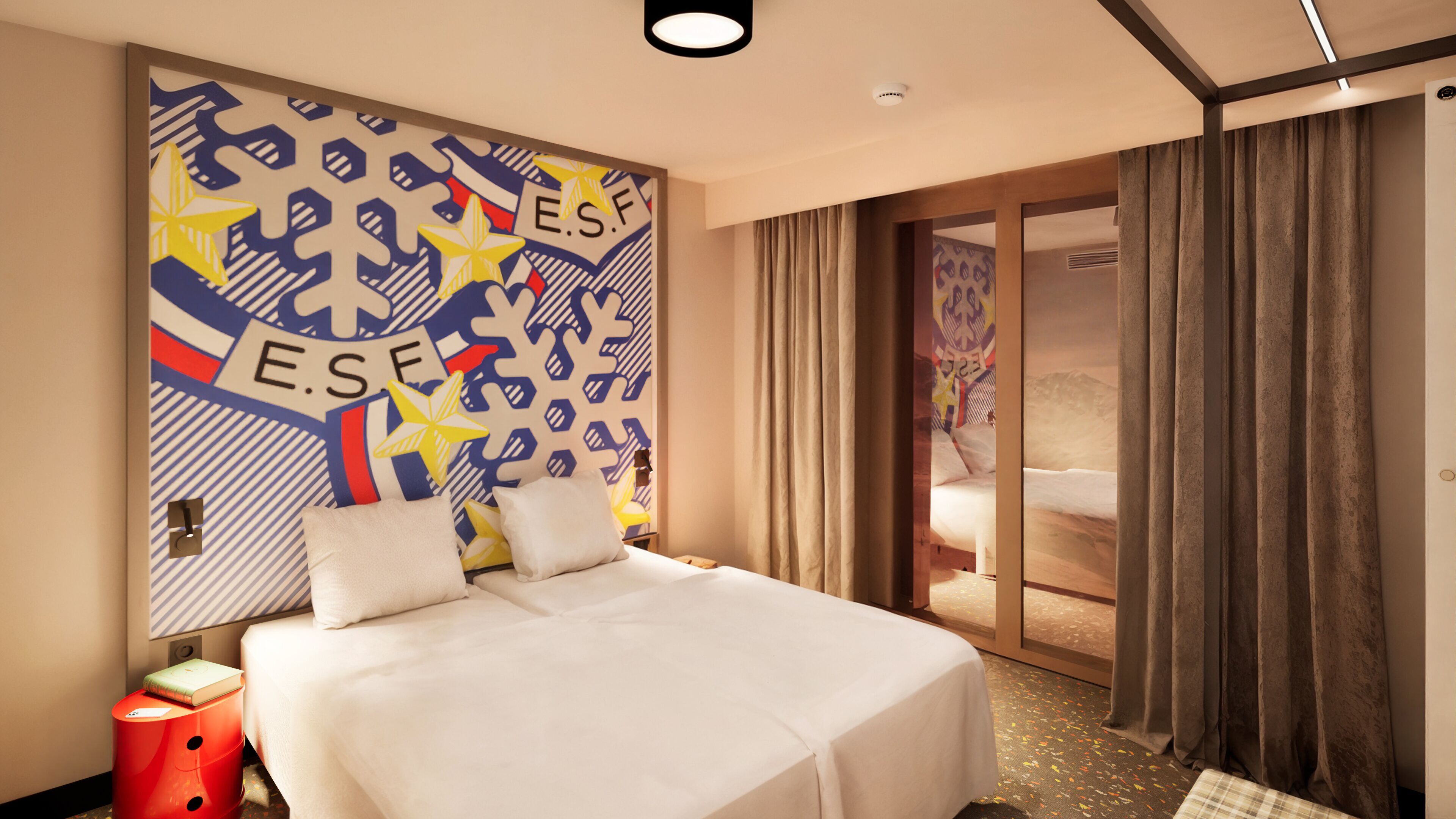 Chambre confort | Sengetøy av topp kvalitet, safe på rommet og individuelt dekorert