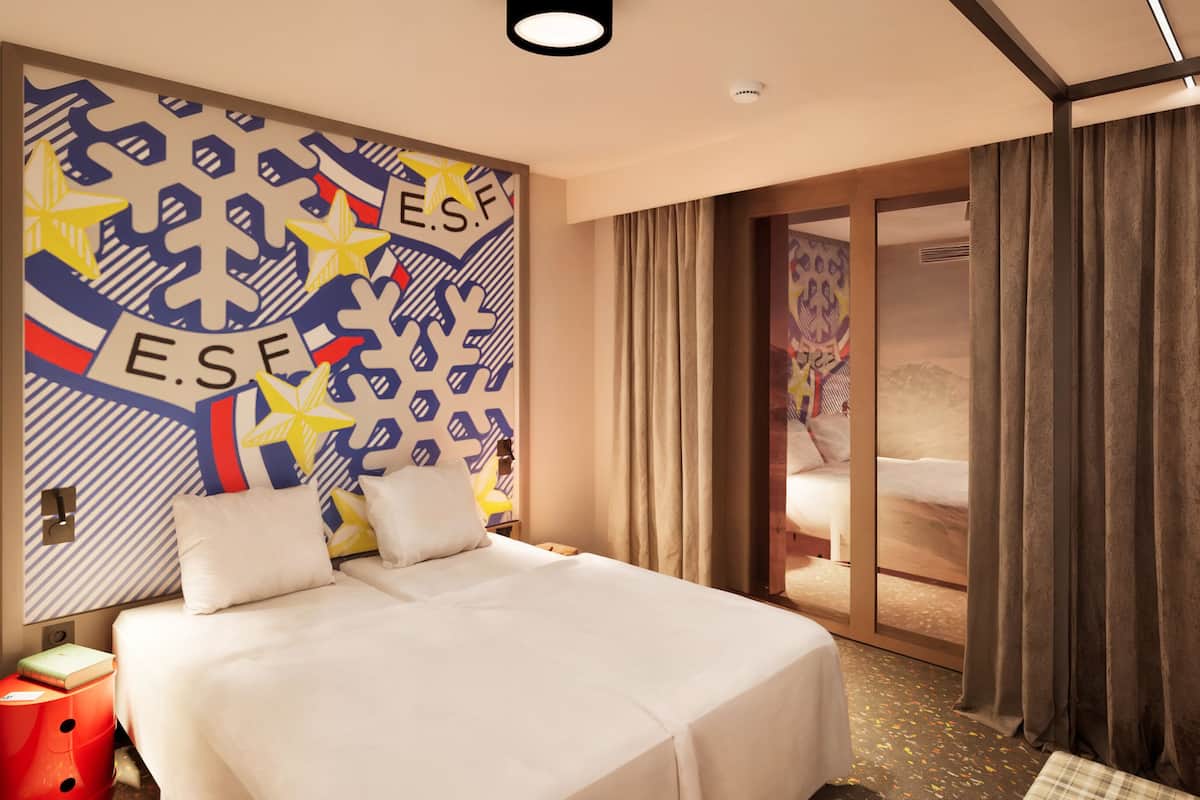 Chambre confort | Sengetøy av topp kvalitet, safe på rommet og individuelt dekorert