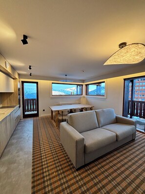 Premium-huoneisto | Oleskelualue | Älytelevisio, Netflix, suoratoistopalvelut