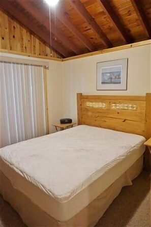 Mökki, 4 makuuhuonetta