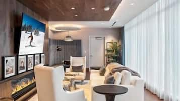 Condo, 2 Bedrooms | Interior